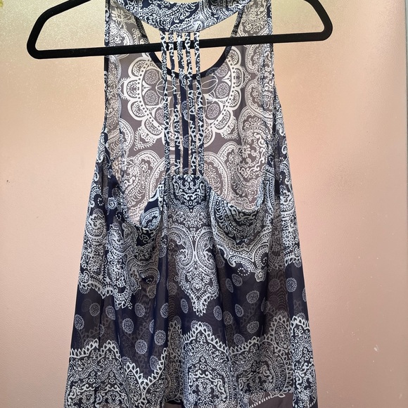 Elodie Sheer Sleeveless Bandana Print Blouse with Cut Out String Back - Picture 2 of 7